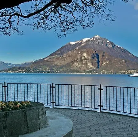 Sleeps 4 * Varenna